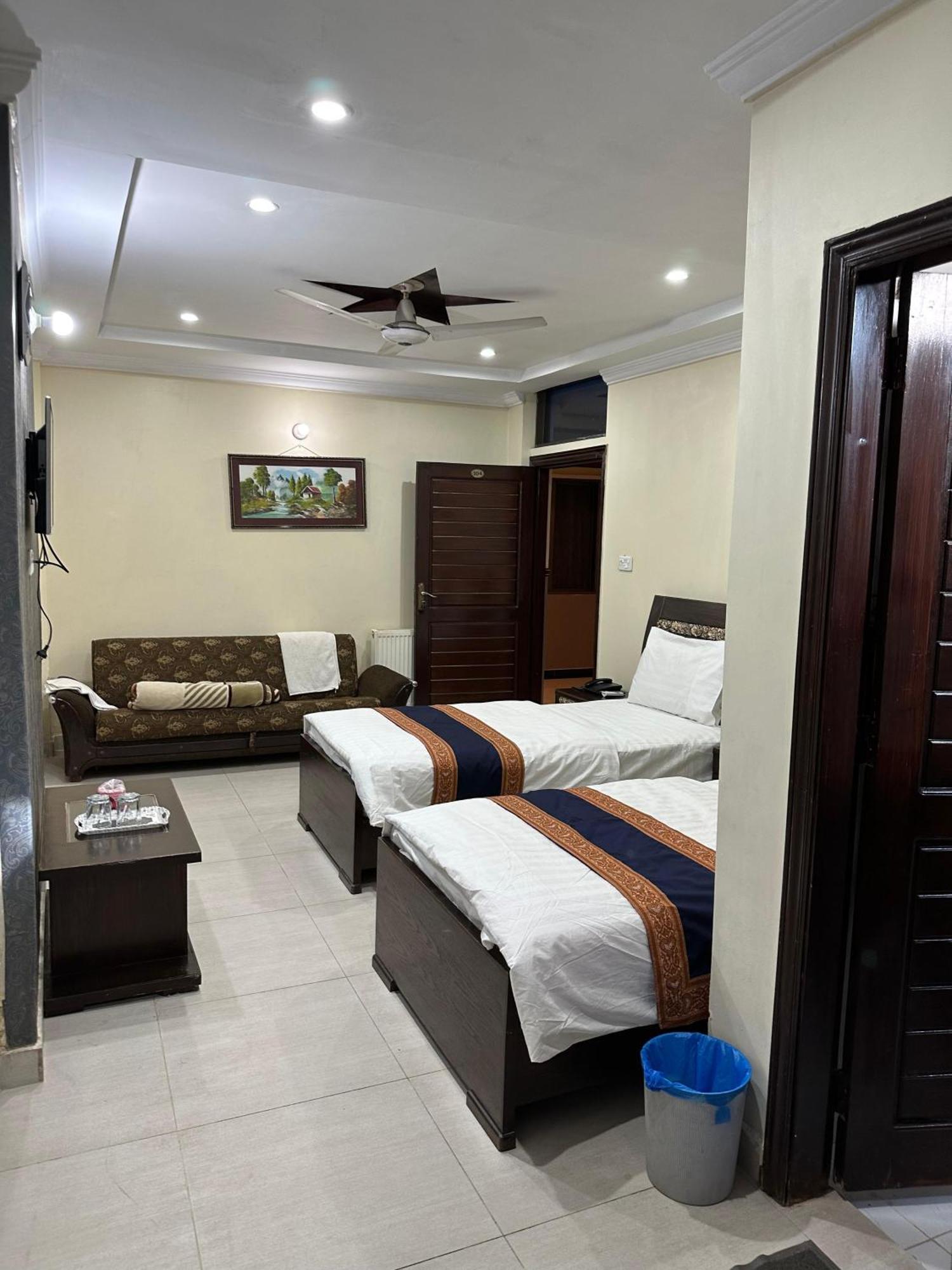 Hotel Islamabad Premiere Inn Exterior photo